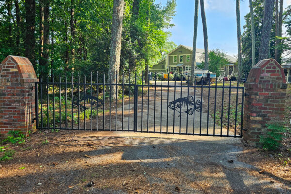Photo of double-lake-frontage-home-with-docks-on-weiss-lake-cedar-bluff-cherokee-county-al-auction