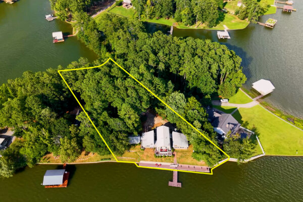 Photo of double-lake-frontage-home-with-docks-on-weiss-lake-cedar-bluff-cherokee-county-al-auction