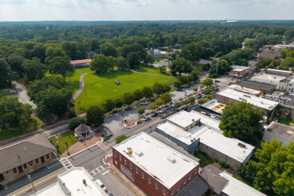 Photo of 2900-sf-downtown-commercial-building-stone-mountain-dekalb-county-ga-online-auction