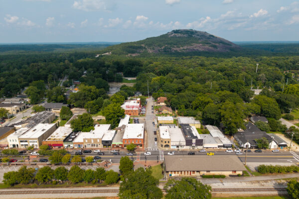 Photo of 2900-sf-downtown-commercial-building-stone-mountain-dekalb-county-ga-online-auction