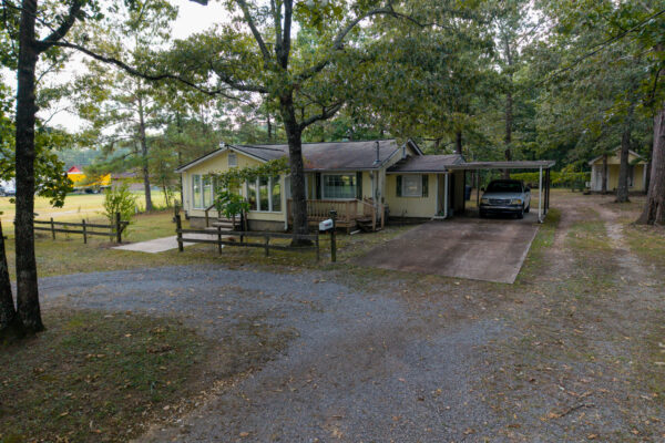 Photo of home-with-workshop-on-1-60-acres-rome-floyd-county-ga-auction