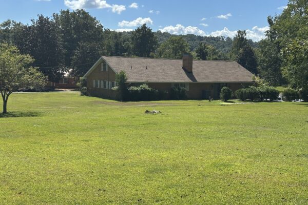 Photo of executive-home-on-2-75-acres-summerville-ga-absolute-auction