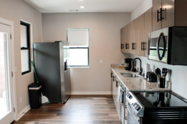 Photo of 6-Unit Townhouse Investment Property | Knoxville, Knox County, TN Online Auction