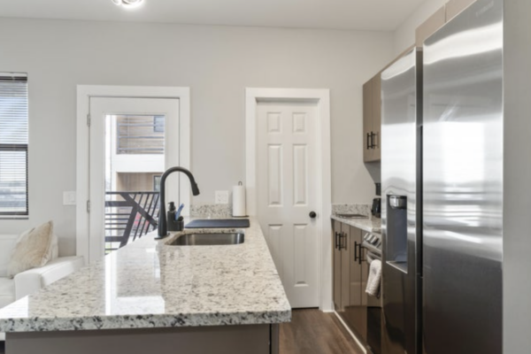 Photo of 6-Unit Townhouse Investment Property | Knoxville, Knox County, TN Online Auction